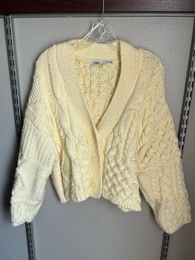 Zara Butter Yellow Chunky Knit Cardigan